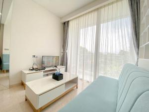 Luxurious Studio at Art Deco Apartment By Travelio