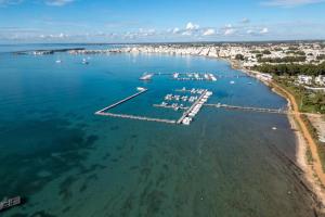 Sunshine Escape Villa In Porto Cesareo, Wi-fi, Ac