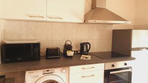 La terrasse du Club Wifi Clim Piscine - Centre ville - ROSSIconciergerie - Linge inclus