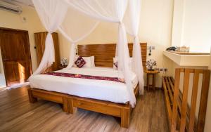 Puri Sari Beach Hotel