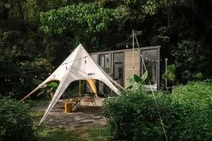 Lanka 2 by Tiny Away - La-fu-lang-she