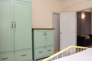 Casa Cenica - 2bhk furnished apt, Arpora pool view