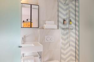 Hotels Hotel Maxim Quartier Latin : Suite Familiale