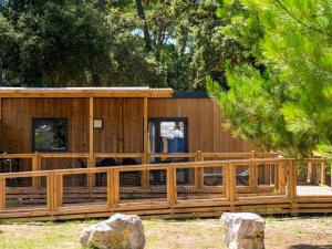 Campings Domaine Residentiel de Plein Air Monplaisir : photos des chambres