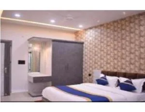 Hotel Gurudev Palace,Banda, Couples NOT Allowed - Bānda