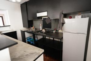 Very Central Vintage Milanese Apartment