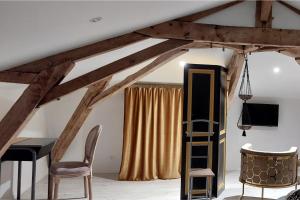 B&B / Chambres d'hotes LE FIEF GUIBERT Chambres d'hotes - gites - elevage de lamas en Vendee : photos des chambres