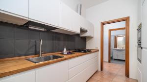 Donna Annas House by Rentbeat