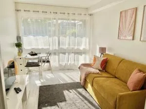 HanaHome Studio 2 adults Parly 2 business & tourisme - Rocquencourt