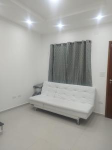 Casa de condomínio na Vila Caiçara