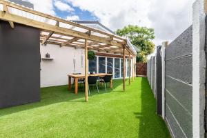 Hartenbos Breakaway Boathouse