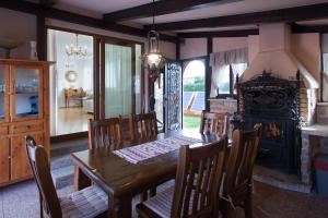 House with pool in Marcana