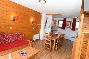 Chalets Charmant chalet de montagne en bord de piste : photos des chambres