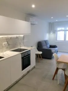 Apartamentos Angelito Playa América B - Плайя-Америка