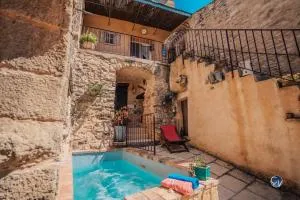 Maison en pierre avec bassin - La Bastide-dʼEngras