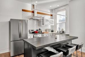 Charming Home Steps from Louisville Best Spots