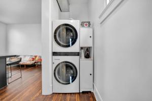 Charming Home Steps from Louisville Best Spots