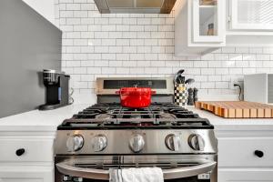 Perfect Stay in Louisville Vibrant Highlands