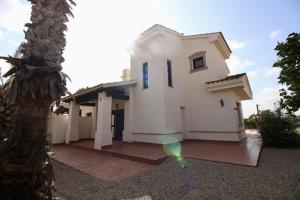 HL 007 Holiday Rentals 3 bedroom 2 bathroom villa