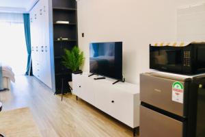 Whitehouse apartment