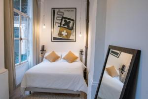 Historical Palace Apartment with Large Terrace