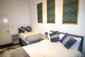 Cozy and Charming - 1 Bedroom Apartment - Free Parking, Transit links, Close to Stadiums