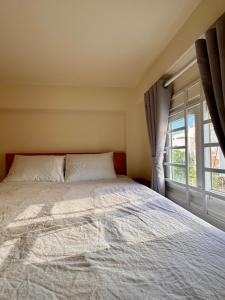 Duplex Loft Near D1 Exquisitely Designed Stay