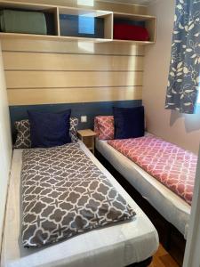 Maisons de vacances Le mobilhome d -Edit - C34- Proche Europa Park : photos des chambres