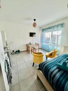 Studio neuf, Métro, Résidence protégée - 韦尼雪