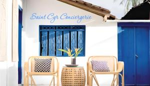 Villa dexception piscine privée et vue mer