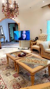 دور فاخر غرفتين و صالتين المحمدية شمال الرياض next to Boulevardمدخل خاص وذاتي