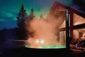 Modern Mountain Cabin - Outdoor Hot Tub - 8 Beds - Torpo