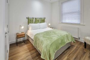 Host & Stay - The Coach House
