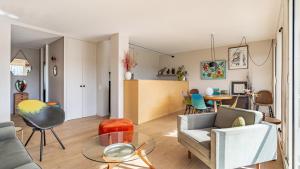 APPARTEMENT avec vue sur la Seine 10 en voiture de Paris et de la Tour Eiffel