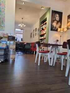Das BilderbuchCafe - Ferien Apartment NO 5 - Markt 7