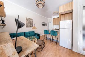 BeBarceloner Sant Andreu Apartments - 1 bedroom with terrace