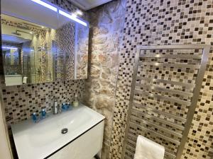 Appartements COCON AP4446 By Riviera Holiday Homes : photos des chambres