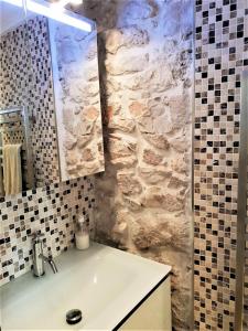 Appartements COCON AP4446 By Riviera Holiday Homes : Appartement 1 Chambre