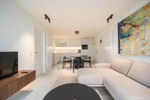 Beachfront Luxe - Stijlvol app met frontaal zeezicht