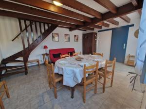 Maison confortable à 250m de la plage avec terrasse et parking - 7 couchages - FR-1-387-89