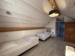 Maisons de vacances Maison confortable a Villard-de-Lans - 8 couchages, WiFi, parking gratuit, proche des pistes et du centre. - FR-1-548-5 : photos des chambres