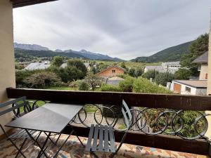 Appartements Charmant appartement fonctionnel pres du centre bourg, balcon et parking gratuit - FR-1-548-2 : photos des chambres