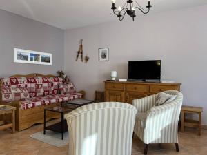 Appartement Fonctionnel avec Balcon, Garage et Wifi - Parfait pour 4 Personnes près des Pistes - FR-1-548-25