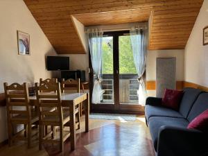 Studio mezzanine avec balcon et parking privé au cœur de Villard-de-Lans - FR-1-548-28