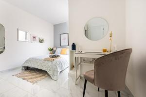 Duplex Penthouse with 3-bedrooms, 2 sofa beds and terrace, close to the sea