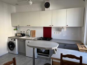 Maisons de vacances Charmante Maison avec Jardin Proche du Centre de Perpignan : photos des chambres