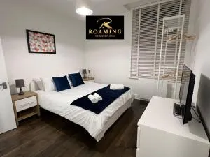 Sleeps 8 - Central - Free Secure Parking - 2 Bath - 亨利昂泰晤士