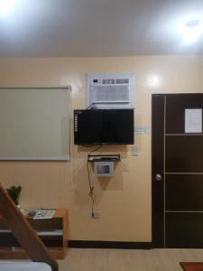 JaiJais Backpackers Inn