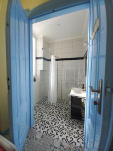 Ergzotic Apartments & Room