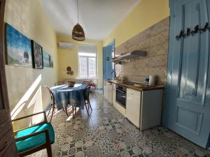 Ergzotic Apartments & Room